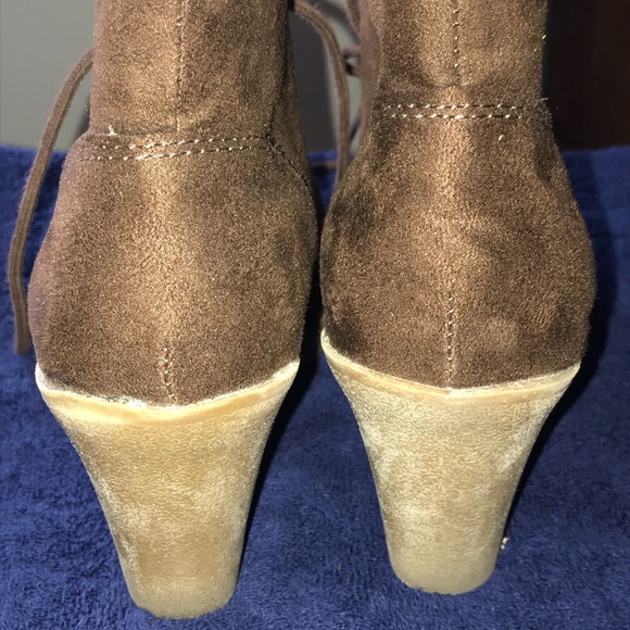 Women Ankle Boots - Picture 4 of 4